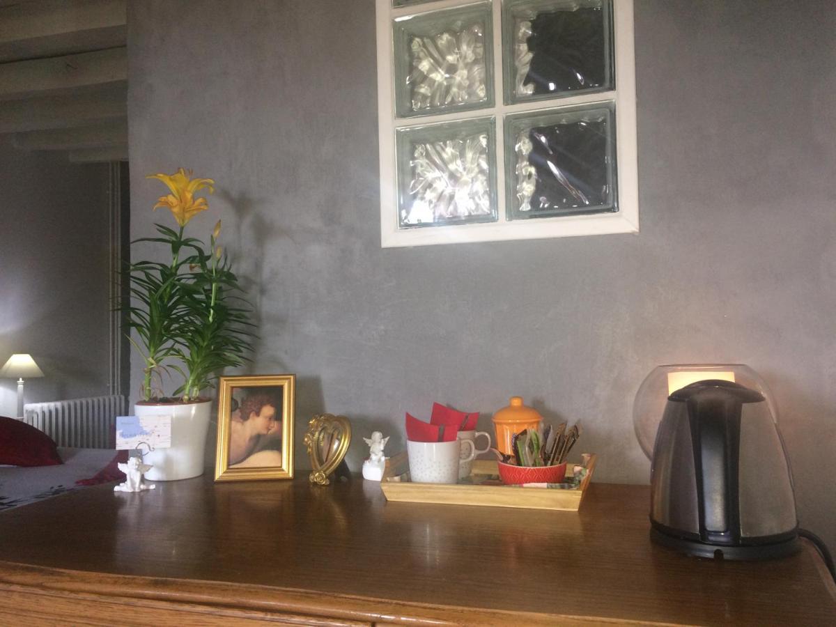 Chambre Les Anges proche Mont Saint-Michel, Maison d'hôtes l'Angevinière Esterno foto